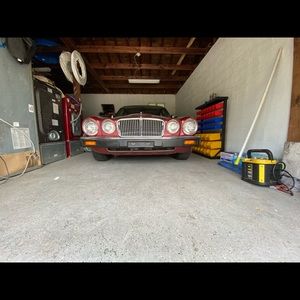 Meet your Posher, Evan